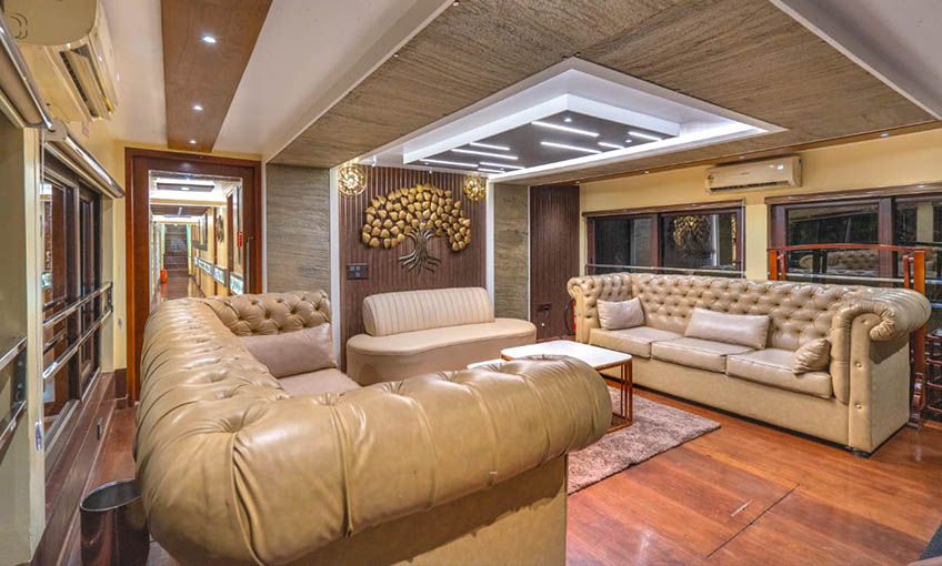 houseboats
